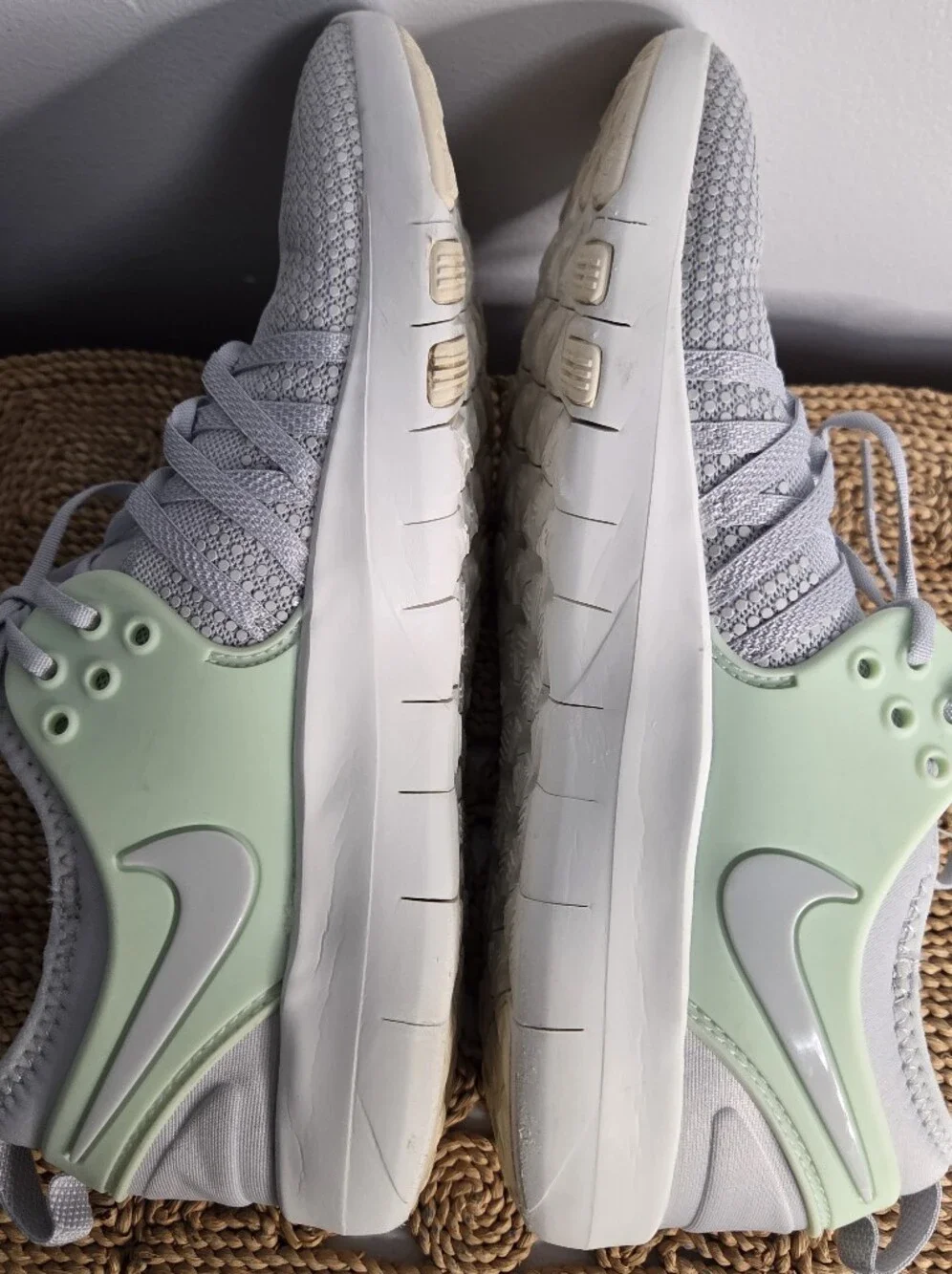 Nike Tennis Shoes Women' s Size 7